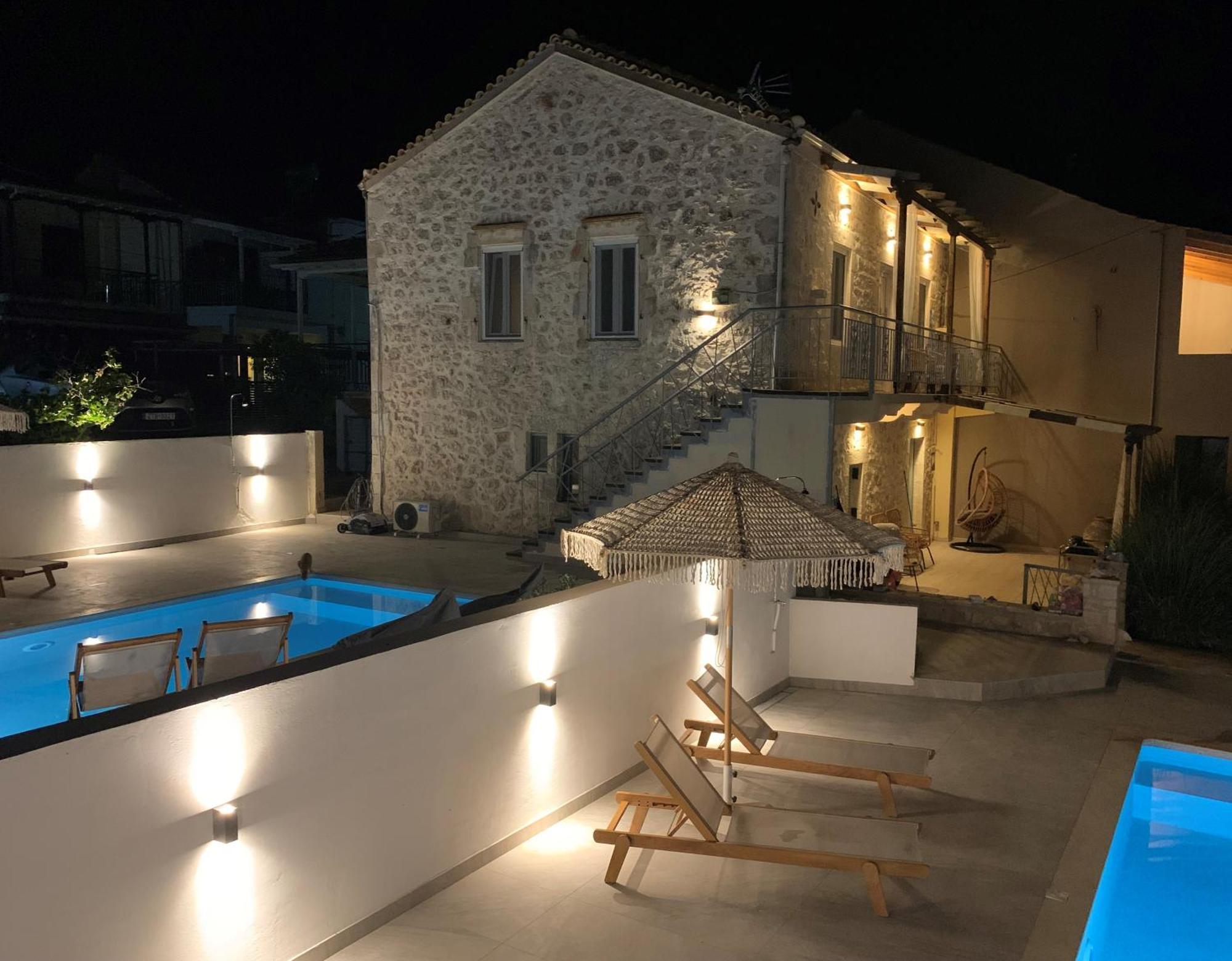Mangata Suites Homes With Private Pools Spartokhorion ภายนอก รูปภาพ